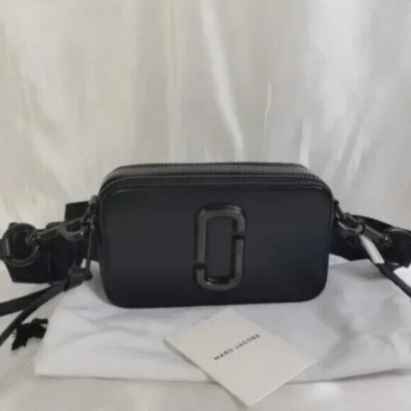NWT Marc Jacobs the SNAPSHOT Crossbody Bag Black